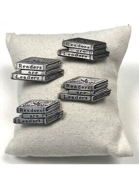 VTG Lot 4 Metal Silvertone 1.25" READERS ARE LEADERS Books Lapel Pins PINBACKS